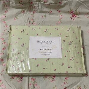 Hillcrest Fine Linens 100% cotton twin sheet set